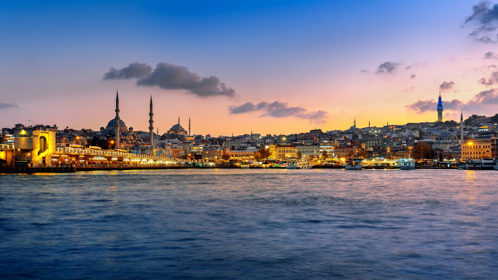 Istanbul city moment
